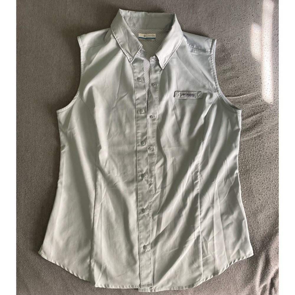 NWOT Columbia Women’s PFG Tamiami™ Light Blue Sleeveless Shirt